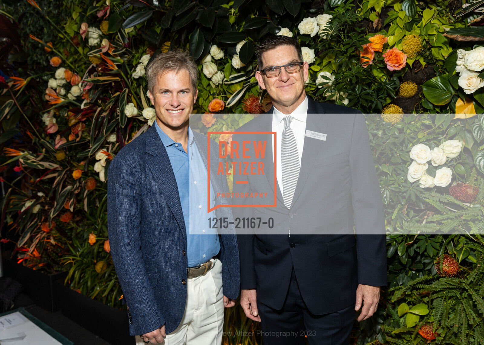Kevin Hartz, Scott Sampson, Big Bang Gala 2023, California Academy of Sciences @ 55 Music Concourse Dr, San Francisco, CA 94118 US. California Academy of Sciences @ 55 Music Concourse Dr, San Francisco, CA 94118 US, April 27th, 2023, Photo #1215-21167-0 Kevin Hartz, Scott Sampson, Photo #1215-21167-0
