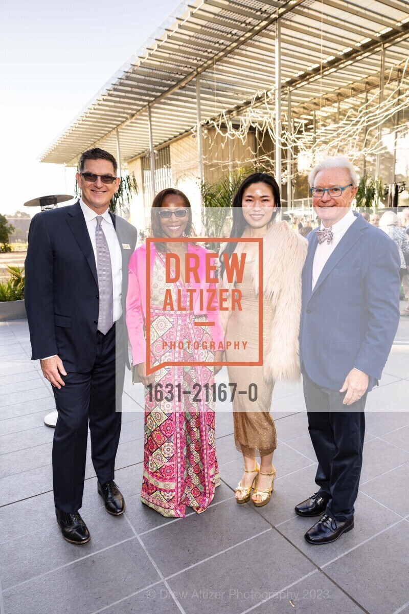 Scott Sampson, Toni Simmons, Ella Qing Hou, Sandy Miller, Big Bang Gala 2023, California Academy of Sciences @ 55 Music Concourse Dr, San Francisco, CA 94118 US. California Academy of Sciences @ 55 Music Concourse Dr, San Francisco, CA 94118 US, April 27th, 2023, Photo #1631-21167-0 Scott Sampson, Toni Simmons, Ella Qing Hou, Sandy Miller, Photo #1631-21167-0