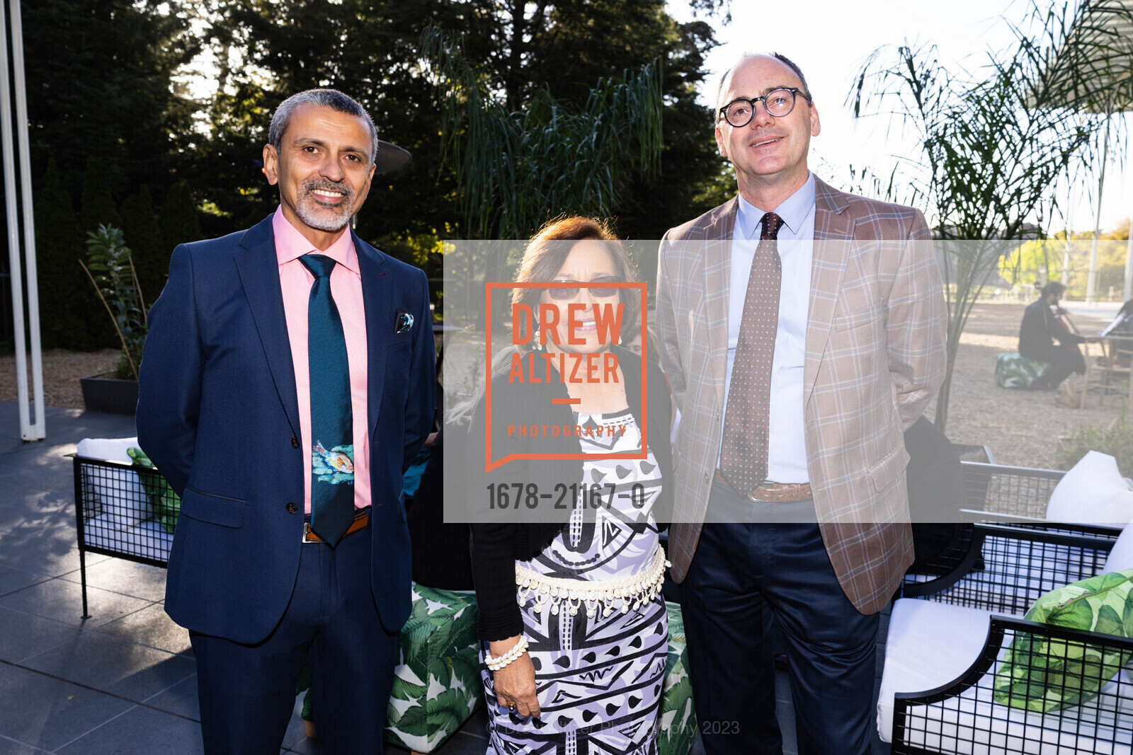 Luiz Rocha, Hilda Heine, Bart Shepherd, Big Bang Gala 2023, California Academy of Sciences @ 55 Music Concourse Dr, San Francisco, CA 94118 US. California Academy of Sciences @ 55 Music Concourse Dr, San Francisco, CA 94118 US, April 27th, 2023, Photo #1678-21167-0 Luiz Rocha, Hilda Heine, Bart Shepherd, Photo #1678-21167-0