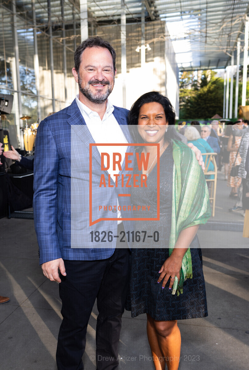 Alex Clemens, Priya David Clemens, Big Bang Gala 2023, California Academy of Sciences @ 55 Music Concourse Dr, San Francisco, CA 94118 US. California Academy of Sciences @ 55 Music Concourse Dr, San Francisco, CA 94118 US, April 27th, 2023, Photo #1826-21167-0 Alex Clemens, Priya David Clemens, Photo #1826-21167-0