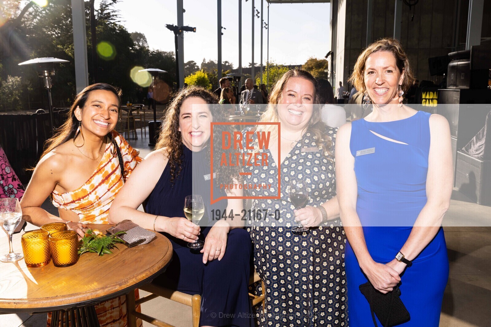 Amy Miller, Alison Young, Rebecca Johnson, Olivia VanDamme, Big Bang Gala 2023, California Academy of Sciences @ 55 Music Concourse Dr, San Francisco, CA 94118 US. California Academy of Sciences @ 55 Music Concourse Dr, San Francisco, CA 94118 US, April 27th, 2023, Photo #1944-21167-0 Amy Miller, Alison Young, Rebecca Johnson, Olivia VanDamme, Photo #1944-21167-0