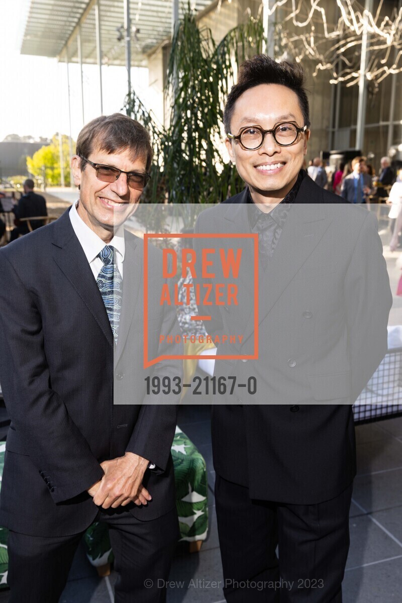 Charles Marshall, Matthew Lau, Big Bang Gala 2023, California Academy of Sciences @ 55 Music Concourse Dr, San Francisco, CA 94118 US. California Academy of Sciences @ 55 Music Concourse Dr, San Francisco, CA 94118 US, April 27th, 2023, Photo #1993-21167-0 Charles Marshall, Matthew Lau, Photo #1993-21167-0