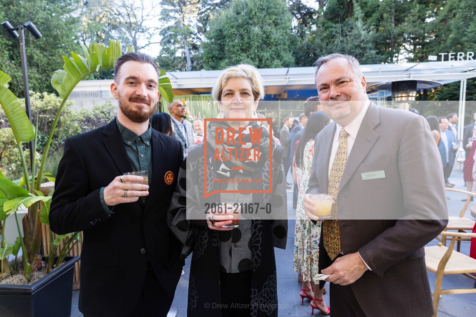 Spencer Vandergrift, Rhonda Rubinstein, Ryan Wyatt, Big Bang Gala 2023, California Academy of Sciences @ 55 Music Concourse Dr, San Francisco, CA 94118 US. California Academy of Sciences @ 55 Music Concourse Dr, San Francisco, CA 94118 US, April 27th, 2023, Photo #2061-21167-0 Spencer Vandergrift, Rhonda Rubinstein, Ryan Wyatt, Photo #2061-21167-0