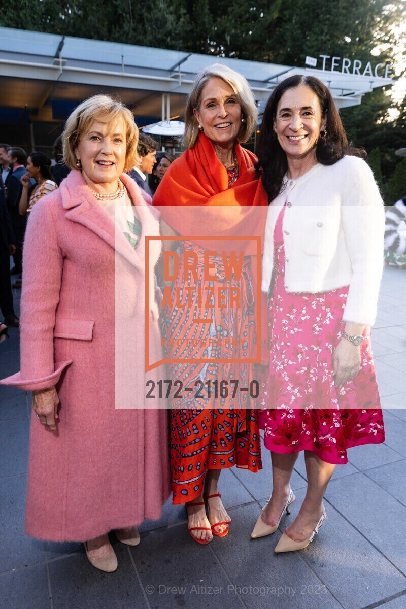 Marie Lipman, Kate Kelly Klein, Janet McKinley, Big Bang Gala 2023, California Academy of Sciences @ 55 Music Concourse Dr, San Francisco, CA 94118 US. California Academy of Sciences @ 55 Music Concourse Dr, San Francisco, CA 94118 US, April 27th, 2023, Photo #2172-21167-0 Marie Lipman, Kate Kelly Klein, Janet McKinley, Photo #2172-21167-0