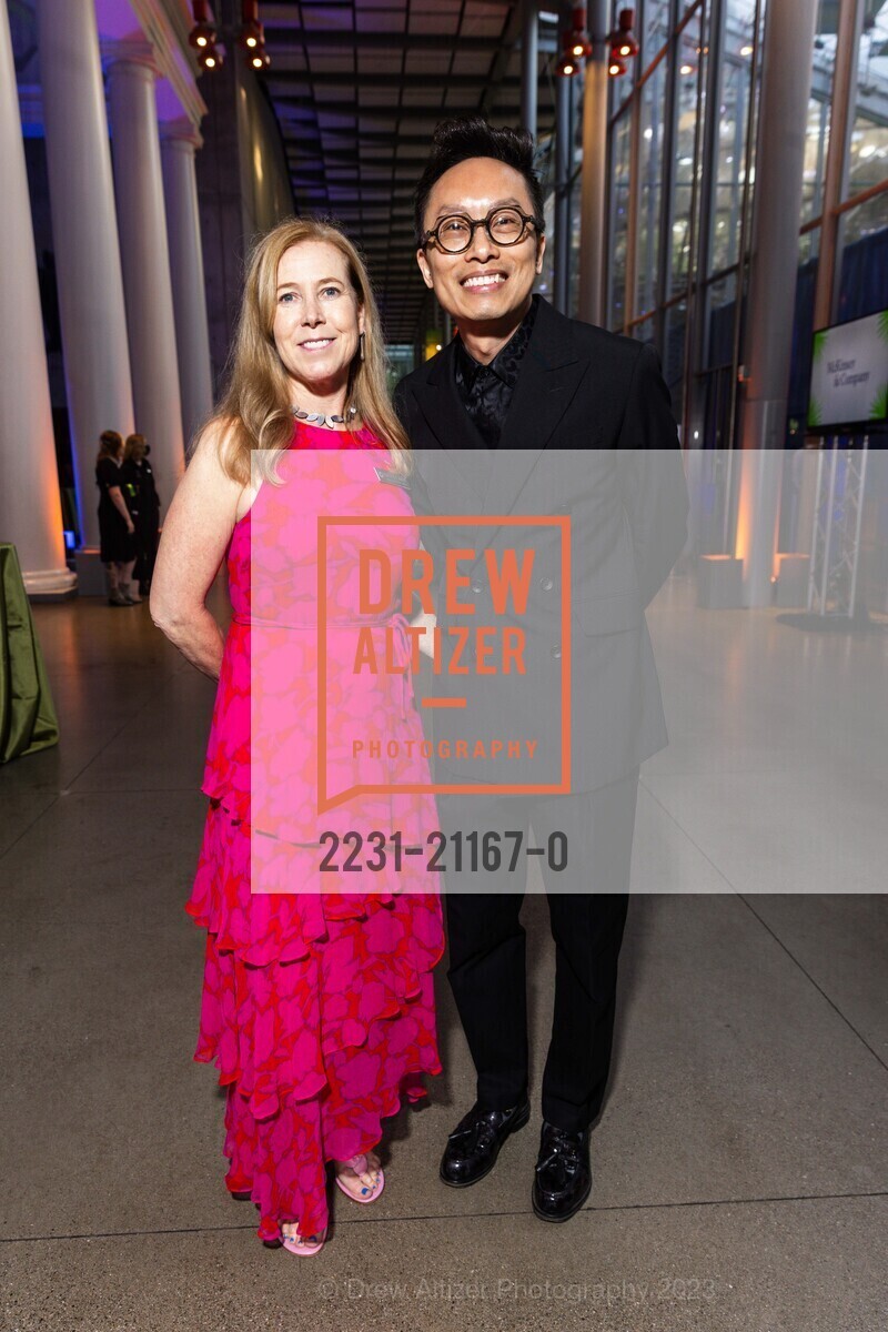 Melissa Felder, Matthew Lau, Big Bang Gala 2023, California Academy of Sciences @ 55 Music Concourse Dr, San Francisco, CA 94118 US. California Academy of Sciences @ 55 Music Concourse Dr, San Francisco, CA 94118 US, April 27th, 2023, Photo #2231-21167-0 Melissa Felder, Matthew Lau, Photo #2231-21167-0