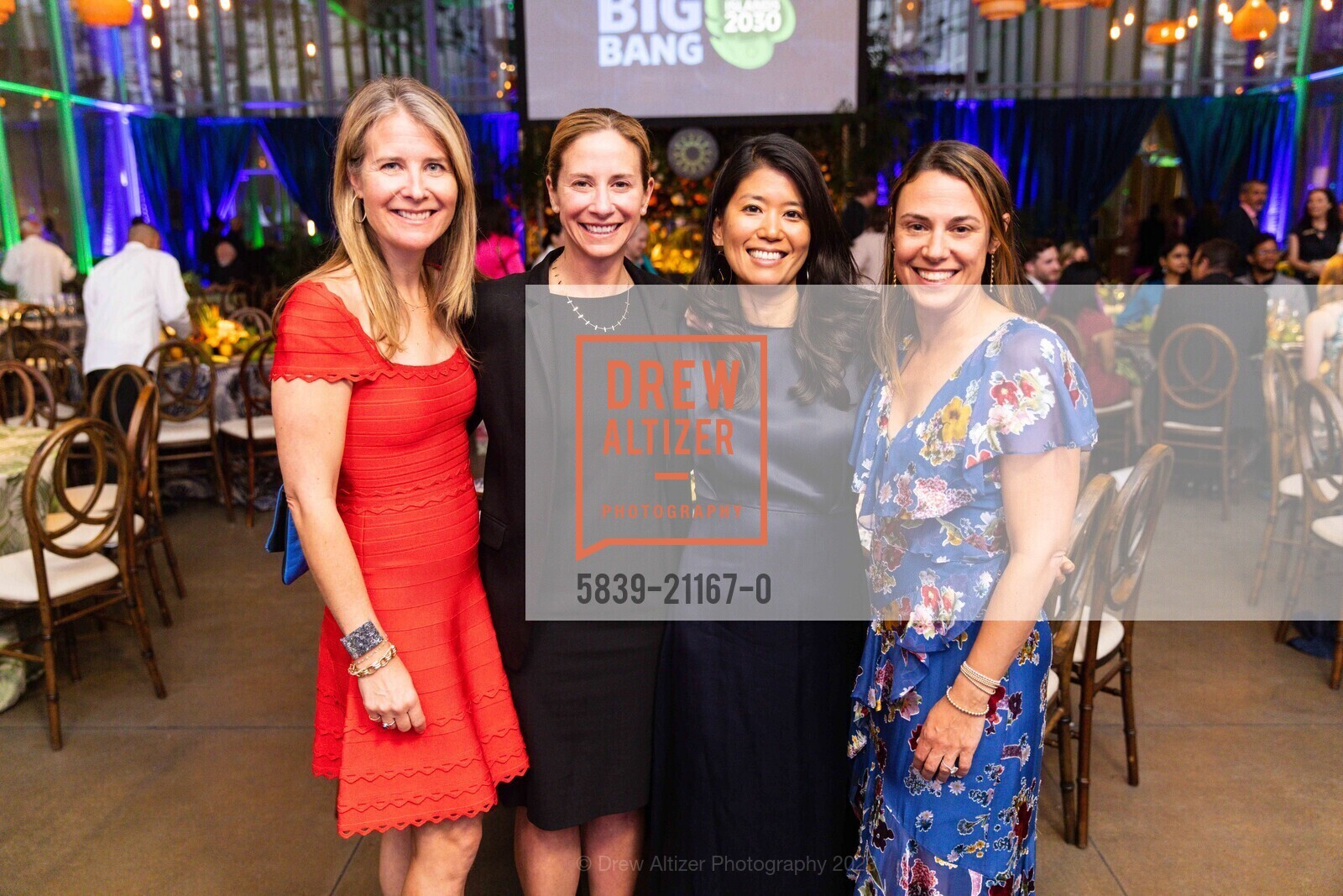 Catarina Schwab, Sophie Hayward, Tomoko Fortune, Lauren Kowal, Big Bang Gala 2023, California Academy of Sciences @ 55 Music Concourse Dr, San Francisco, CA 94118 US. California Academy of Sciences @ 55 Music Concourse Dr, San Francisco, CA 94118 US, April 27th, 2023, Photo #5839-21167-0 Catarina Schwab, Sophie Hayward, Tomoko Fortune, Lauren Kowal, Photo #5839-21167-0
