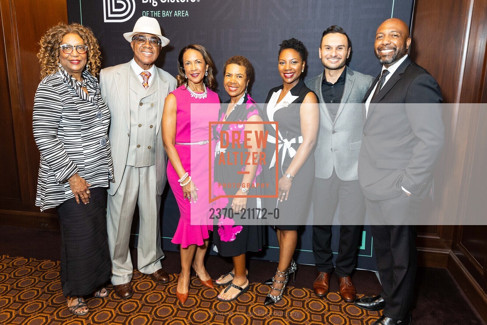 Faye Anderson, Tony Anderson, Lauren Anderson, Linda Donahue, Omid Miry, Jamal Anderson, Big Brothers Big Sisters Gala 2023, The Julia Morgan Ballroom @ 465 California St, SF, CA 94104 US. The Julia Morgan Ballroom @ 465 California St, SF, CA 94104 US, Photo #2370-21172-0 Faye Anderson, Tony Anderson, Lauren Anderson, Linda Donahue, Omid Miry, Jamal Anderson, Photo #2370-21172-0