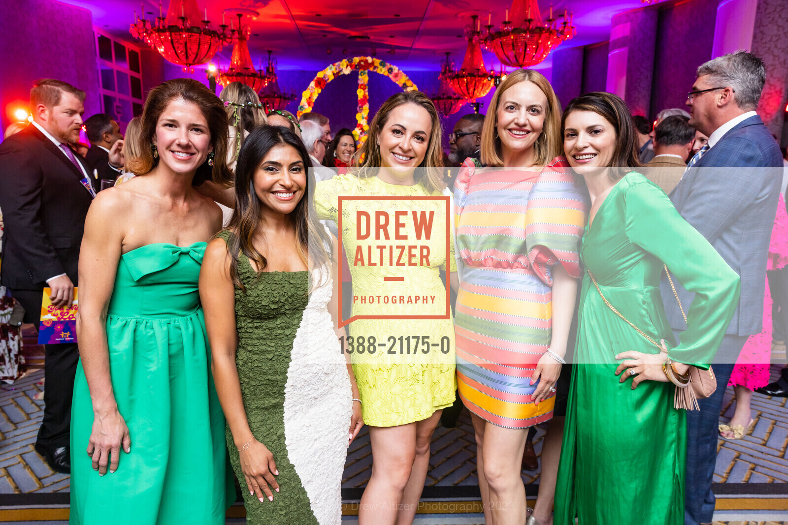 Jenny Mayfield, Ashi Waliany, Julie Williams, Wendy Armstrong, Connie Borba, Family House “All You Need is Love” Gala 2023, Family House “All You Need is Love” Gala 2023. Family House “All You Need is Love” Gala 2023, April 29th, 2023, Photo #1388-21175-0 Jenny Mayfield, Ashi Waliany, Julie Williams, Wendy Armstrong, Connie Borba, Photo #1388-21175-0