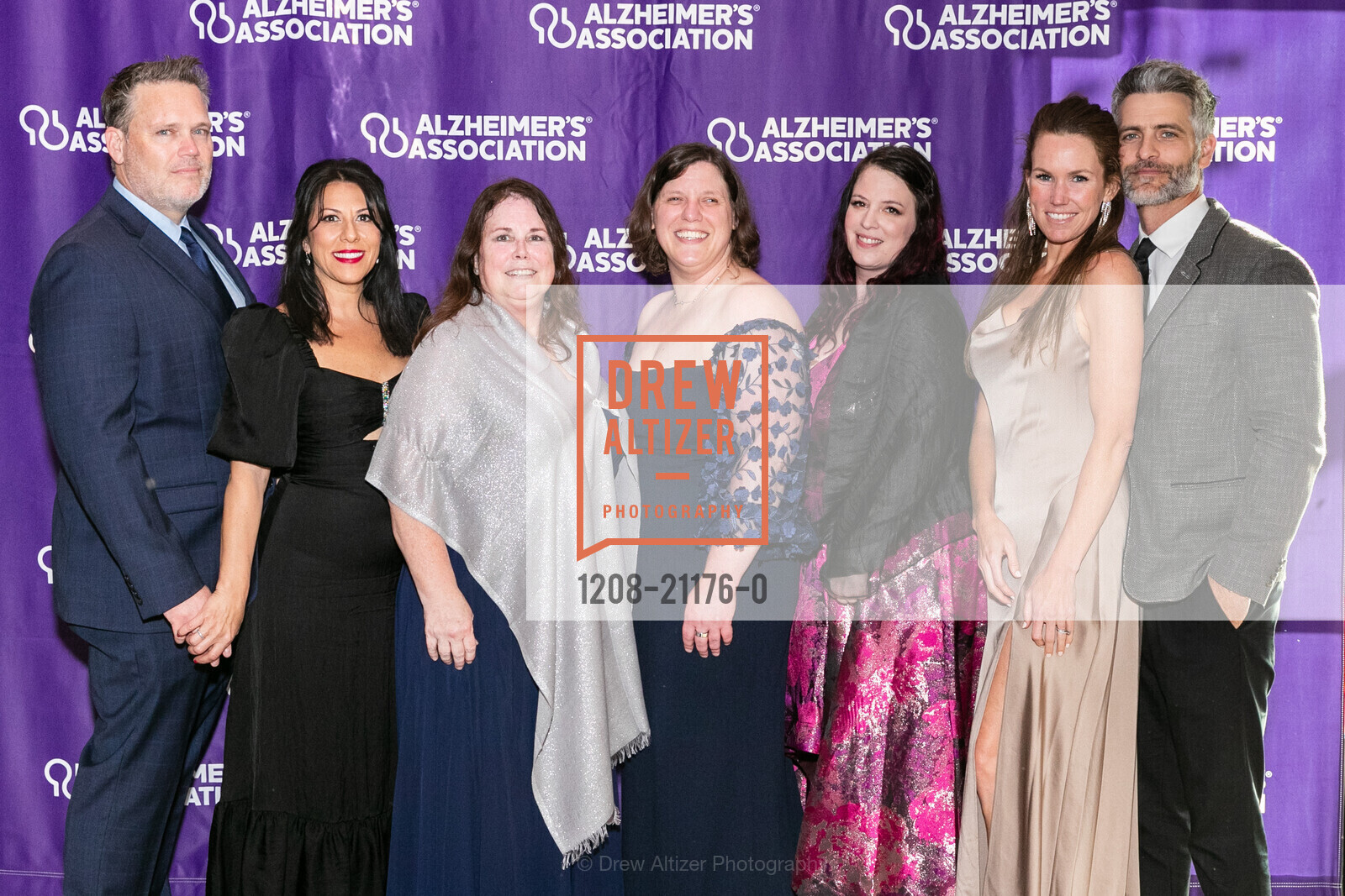 Steve Barnett, Elizabeth Yuja-Barnett, Vicky Patel, Traci Hagedorn, Brandi Hagedorn, Brycie Powell, Alan Powell, A Bright Night Gala 2023 Presented By The Alzheimer's Association, The GlassHouse SJ @ 84 W Santa Clara St, San Jose, CA 95113 US. The GlassHouse SJ @ 84 W Santa Clara St, San Jose, CA 95113 US, Photo #1208-21176-0 Steve Barnett, Elizabeth Yuja-Barnett, Vicky Patel, Traci Hagedorn, Brandi Hagedorn, Brycie Powell, Alan Powell, Photo #1208-21176-0