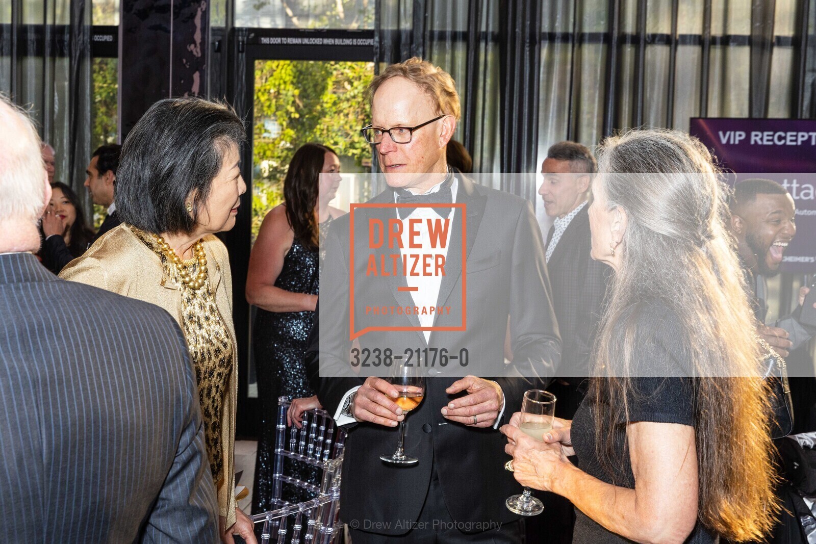Annie Cheng, Jay Gerstenschlager, A Bright Night Gala 2023 Presented By The Alzheimer's Association, The GlassHouse SJ @ 84 W Santa Clara St, San Jose, CA 95113 US. The GlassHouse SJ @ 84 W Santa Clara St, San Jose, CA 95113 US, Photo #3238-21176-0 Annie Cheng, Jay Gerstenschlager, Photo #3238-21176-0