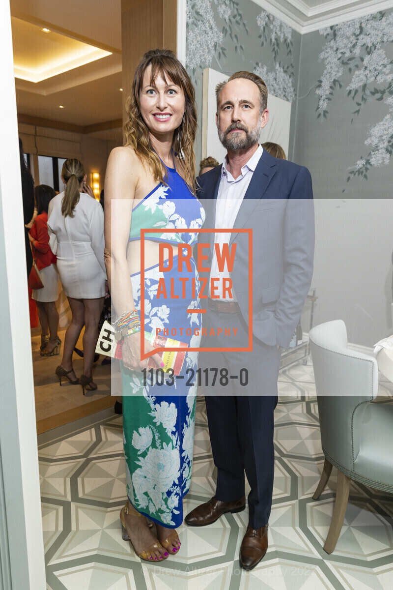 Emilie Munroe, Ron Bond, Photo #1103-21178-0