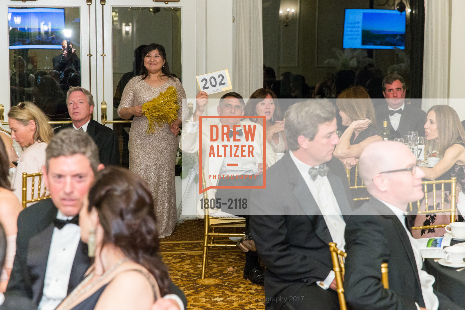 Amy Conn And Tori Moore, Puttin' On the Ritz ~ Annual Gala of the Hillsborough Auxiliary to Peninsula Family Service, The California Golf Club of San Francisco. 844 West Orange Ave., South San Francisco, CA, April 29th, 2017, Photo #1805-2118 Amy Conn And Tori Moore, Photo #1805-2118