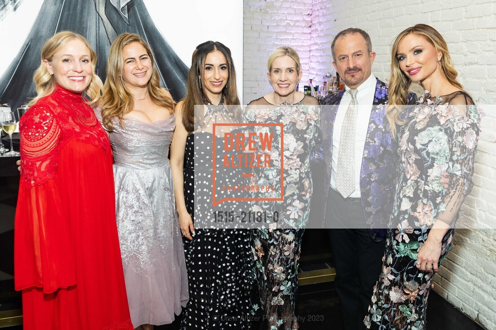 Emily Millman, Phoebe Schreiber, Jessica Pascolini, Jennifer Walsky, Jorge Maumer, Georgina Chapman, SF Opera Fashion Show Reception 2023, Villa Taverna @ 27 Hotaling Pl, SF, CA 94111 US. Villa Taverna @ 27 Hotaling Pl, SF, CA 94111 US, May 3rd, 2023, Photo #1515-21181-0 Emily Millman, Phoebe Schreiber, Jessica Pascolini, Jennifer Walsky, Jorge Maumer, Georgina Chapman, Photo #1515-21181-0