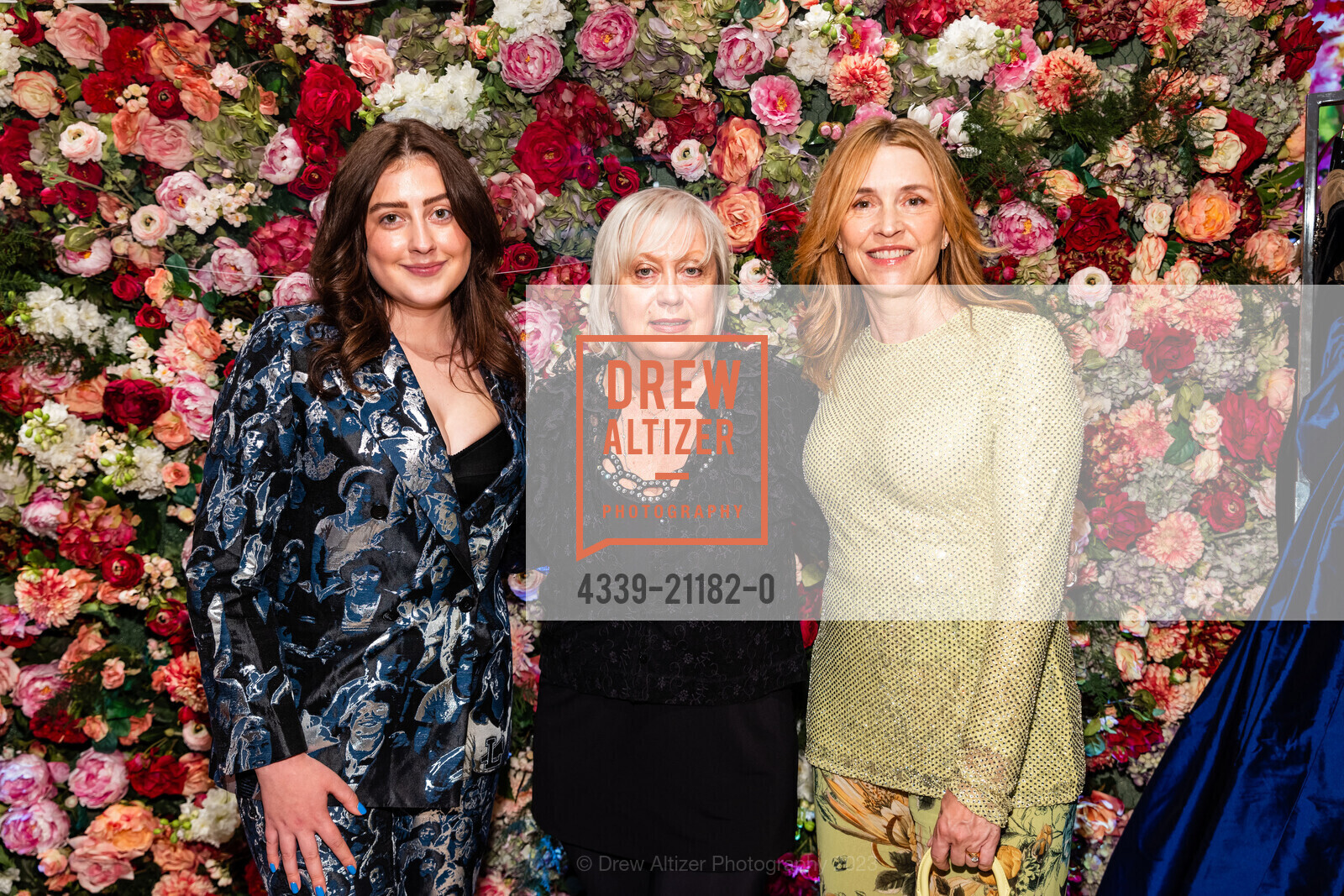 Madison Dempster, Irina Nudelman, Kim Dempster, Photo #4339-21182-0
