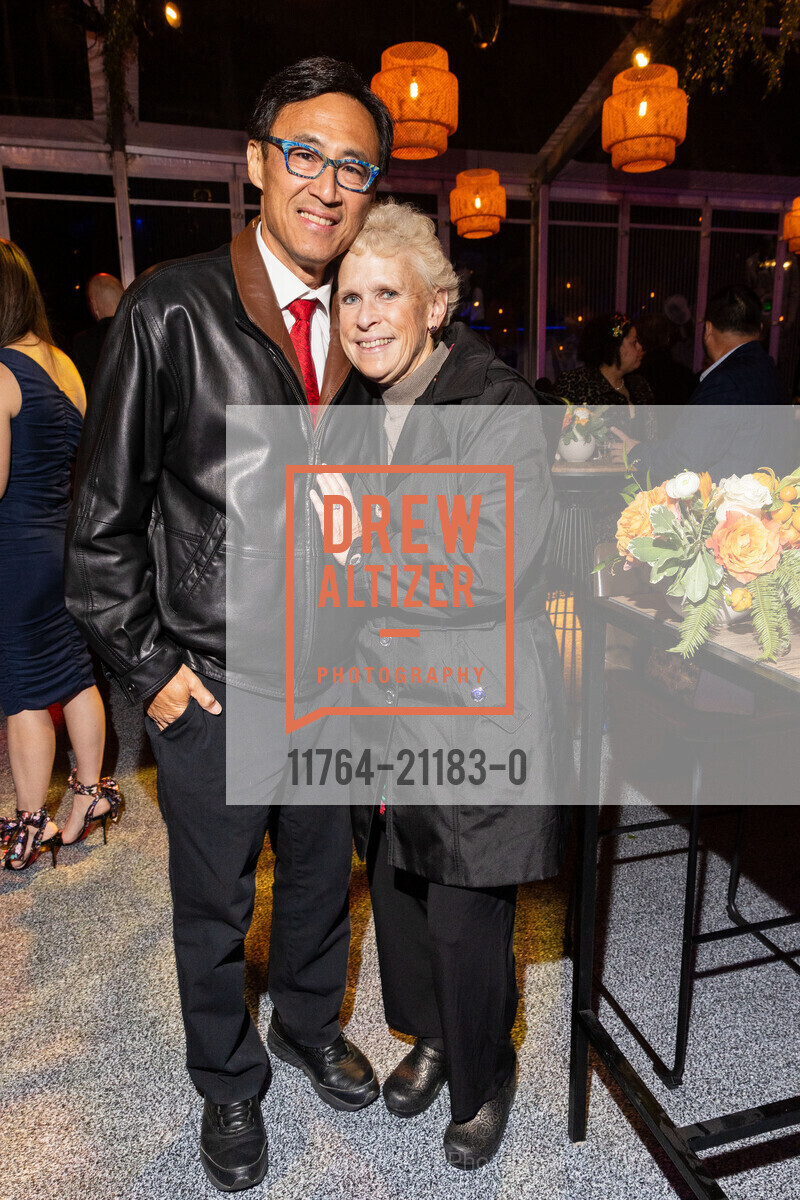 Steven Woo, Teresa Woo, SFJAZZ Gala 2023 Honoring Randall Kline, SFJAZZ @ 201 Franklin St, SF, CA 94102 US. SFJAZZ @ 201 Franklin St, SF, CA 94102 US, May 4th, 2023, Photo #11764-21183-0 Steven Woo, Teresa Woo, Photo #11764-21183-0