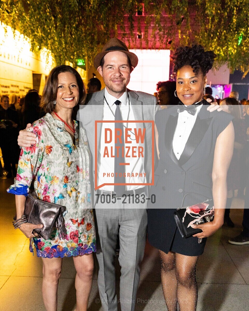 Kerry Weddington, TJ Gorton, Jessica Bailey, SFJAZZ Gala 2023 Honoring Randall Kline, SFJAZZ @ 201 Franklin St, SF, CA 94102 US. SFJAZZ @ 201 Franklin St, SF, CA 94102 US, May 4th, 2023, Photo #7005-21183-0 Kerry Weddington, TJ Gorton, Jessica Bailey, Photo #7005-21183-0