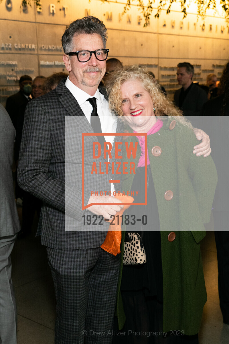 Gordon Clark, Jennifer Clark, SFJAZZ Gala 2023 Honoring Randall Kline, SFJAZZ @ 201 Franklin St, SF, CA 94102 US. SFJAZZ @ 201 Franklin St, SF, CA 94102 US, May 4th, 2023, Photo #1922-21183-0 Gordon Clark, Jennifer Clark, Photo #1922-21183-0