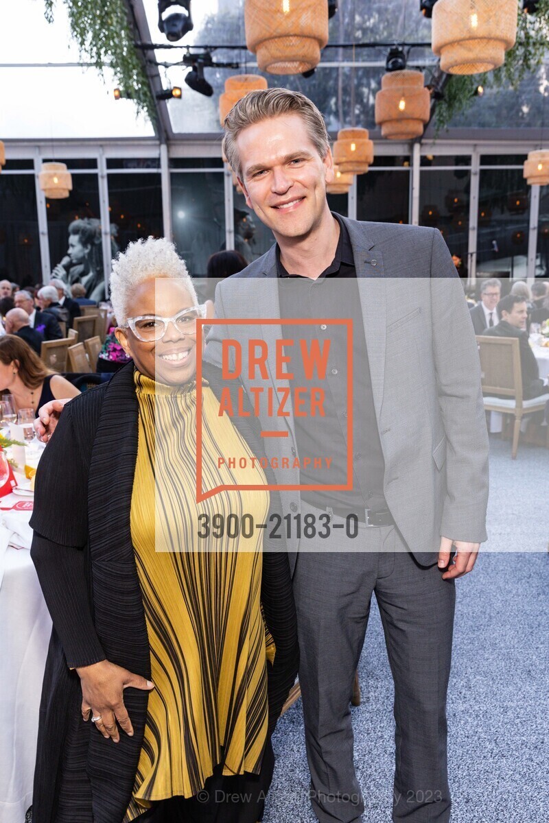 Regina Carter, Mads Tolling, SFJAZZ Gala 2023 Honoring Randall Kline, SFJAZZ @ 201 Franklin St, SF, CA 94102 US. SFJAZZ @ 201 Franklin St, SF, CA 94102 US, May 4th, 2023, Photo #3900-21183-0 Regina Carter, Mads Tolling, Photo #3900-21183-0