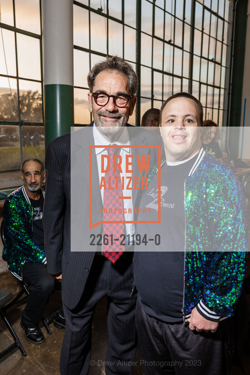 Huey Lewis, Zachary Weil, Great Chefs & Wineries 2023, The Craneway Pavilion @ 1414 Harbour Way S, Richmond, CA 94804 US. The Craneway Pavilion @ 1414 Harbour Way S, Richmond, CA 94804 US, May 6th, 2023, Photo #2261-21194-0 Huey Lewis, Zachary Weil, Photo #2261-21194-0