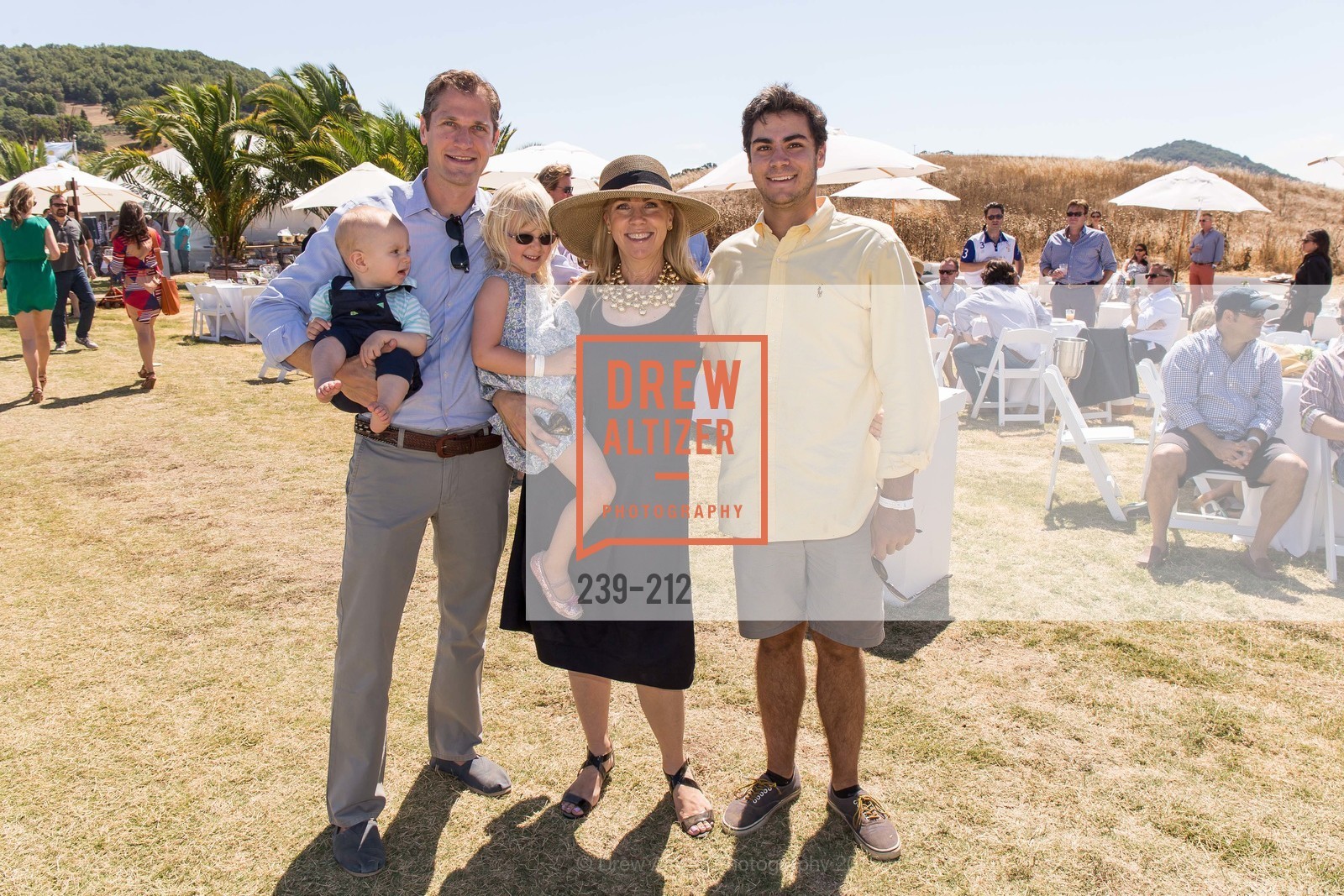 Tom Terbell, Boone Terbell, Sophia Terbell, Lisa LaHorgue, Joe LaHorgue, Gucci & Vogue Dinner, Cerro Pampa Polo Club. Cerro Pampa Polo Club, July 25th, 2015, Photo #239-212 Tom Terbell, Boone Terbell, Sophia Terbell, Lisa LaHorgue, Joe LaHorgue, Photo #239-212