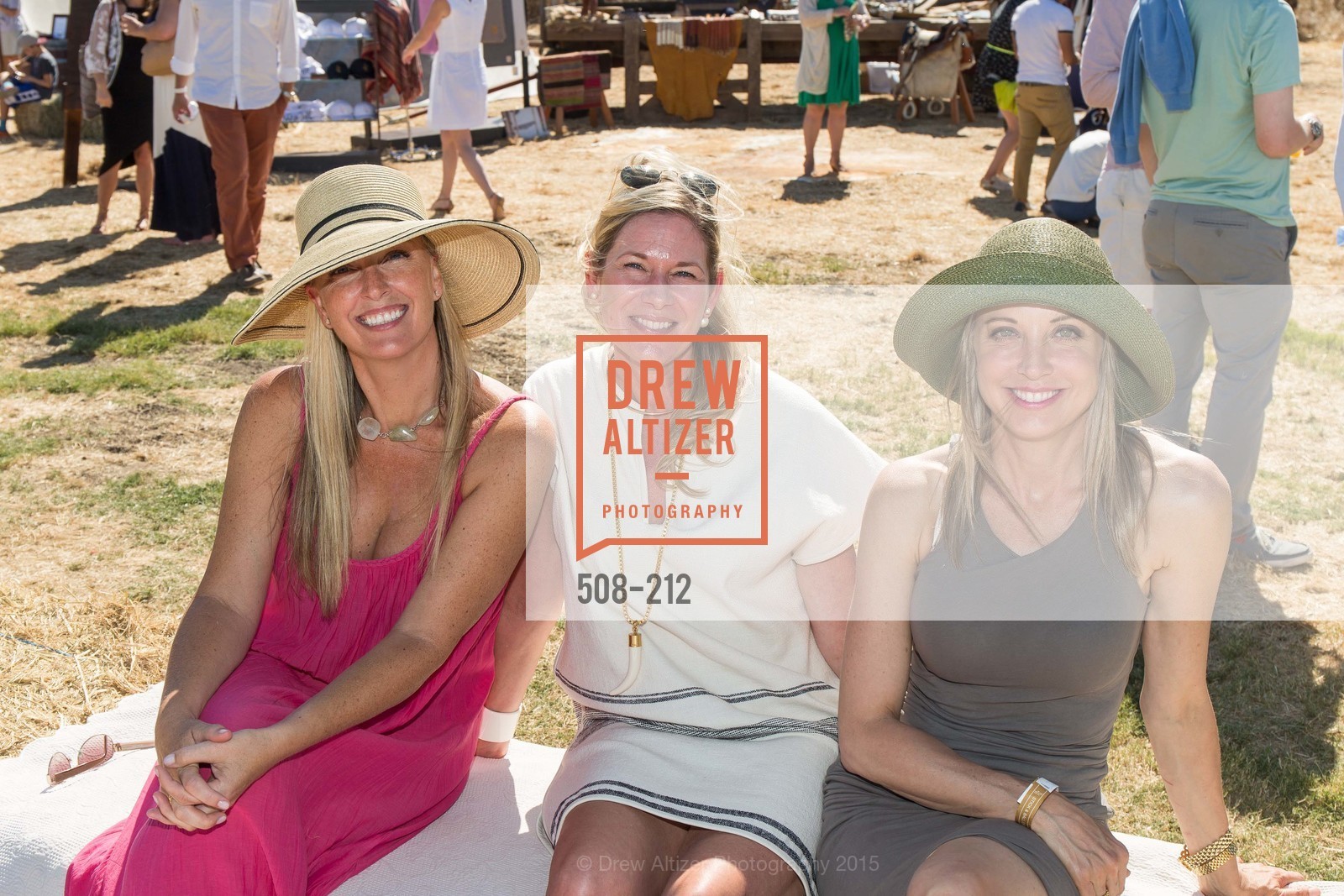 Kimber Hirsch, Katharine Ryan-Weiss, Holly Baxter, Gucci & Vogue Dinner, Cerro Pampa Polo Club. Cerro Pampa Polo Club, July 25th, 2015, Photo #508-212 Kimber Hirsch, Katharine Ryan-Weiss, Holly Baxter, Photo #508-212