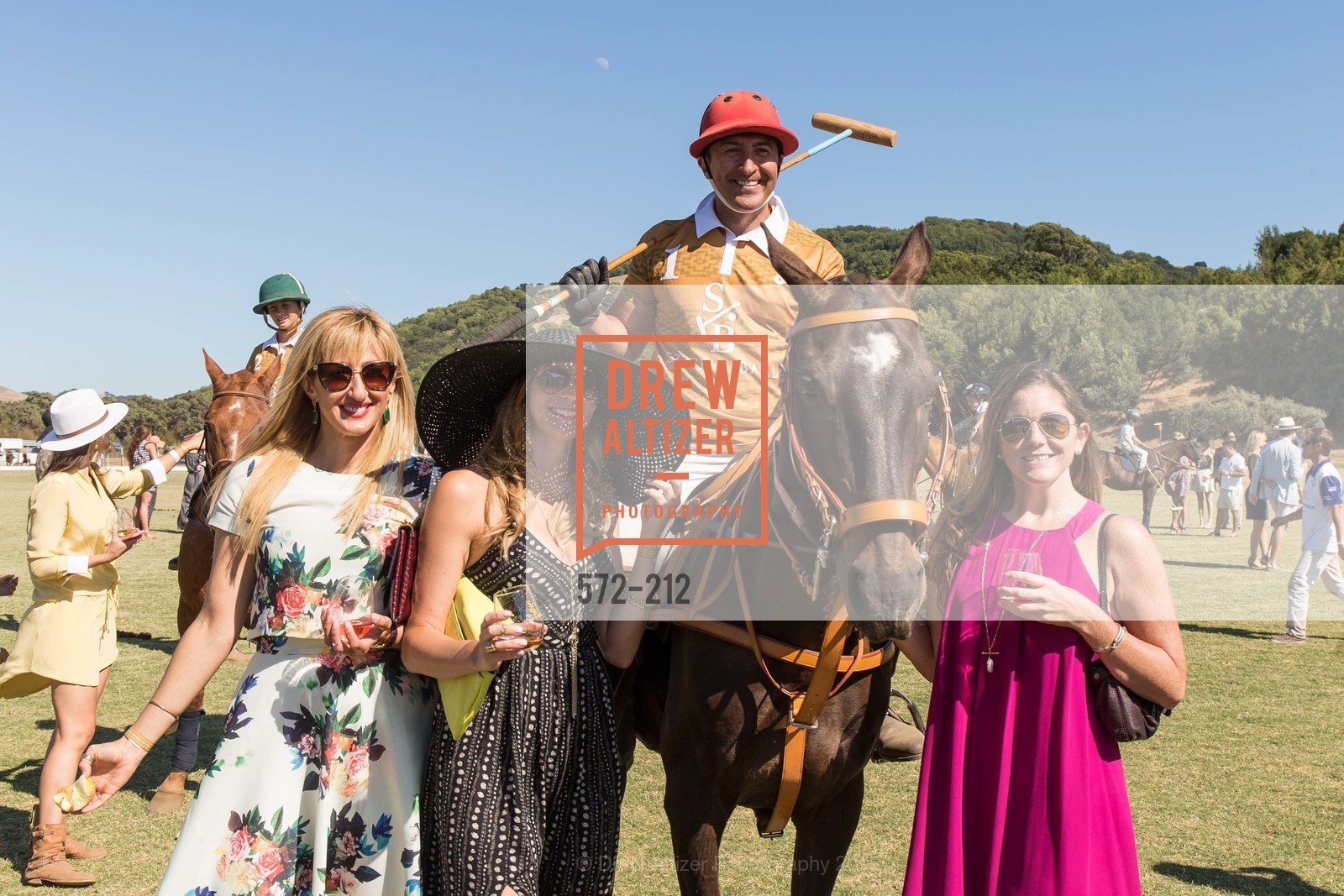 Teah Abbott, Brandy Anderson, Santos Arriola, Alex McGowan, Gucci & Vogue Dinner, Cerro Pampa Polo Club. Cerro Pampa Polo Club, July 25th, 2015, Photo #572-212 Teah Abbott, Brandy Anderson, Santos Arriola, Alex McGowan, Photo #572-212