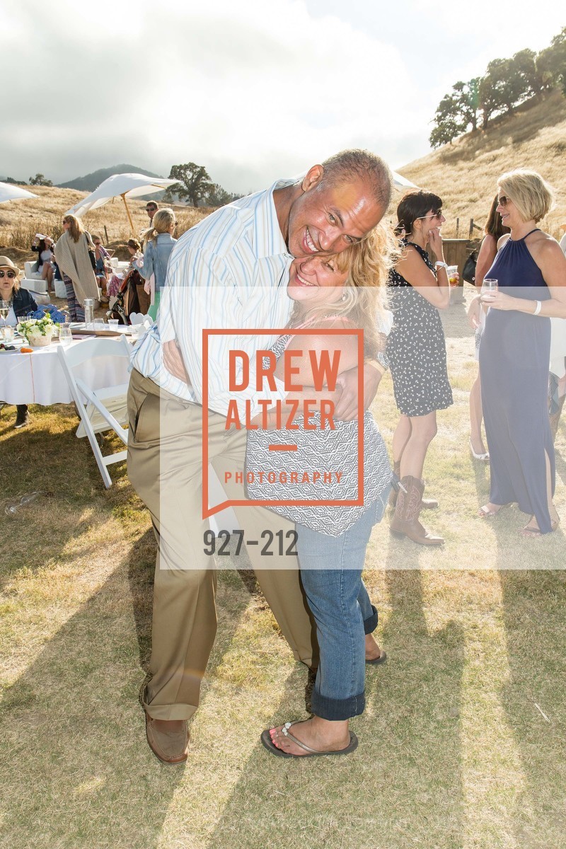 Emerson Whatley, Cathy Smiddy, Gucci & Vogue Dinner, Cerro Pampa Polo Club. Cerro Pampa Polo Club, July 25th, 2015, Photo #927-212 Emerson Whatley, Cathy Smiddy, Photo #927-212