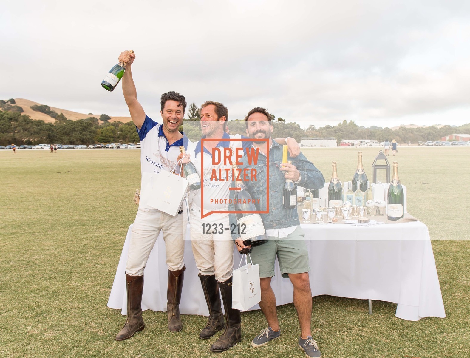 Noah Lewis, Karl Hasz, Gucci & Vogue Dinner, Cerro Pampa Polo Club. Cerro Pampa Polo Club, July 25th, 2015, Photo #1233-212 Noah Lewis, Karl Hasz, Photo #1233-212