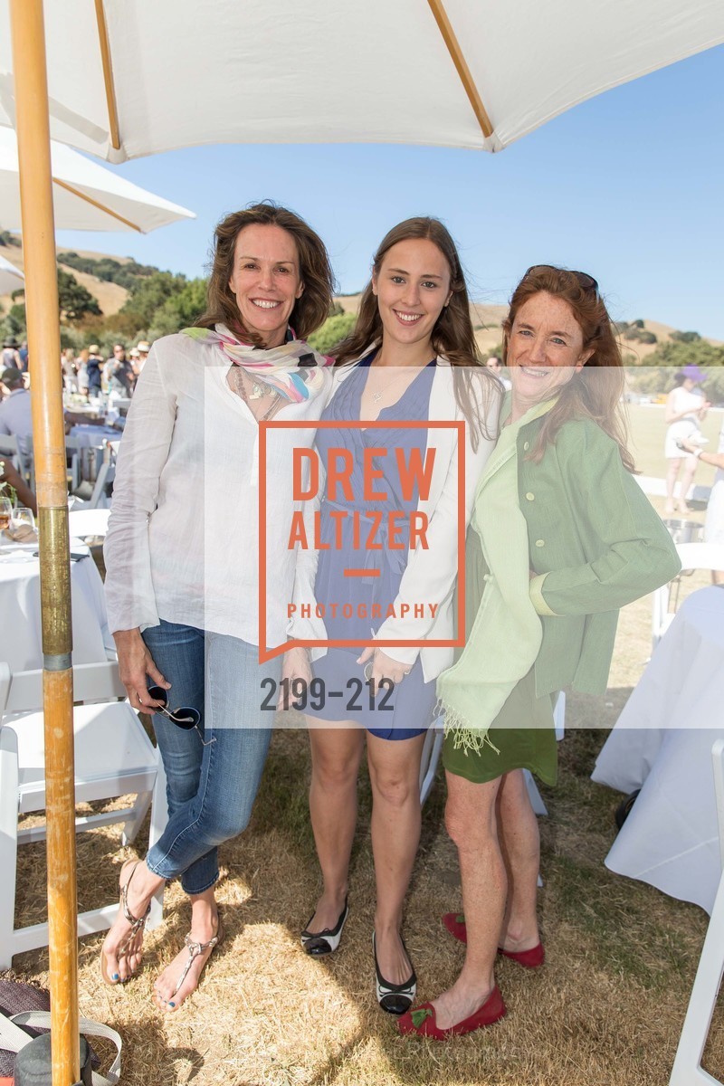 Leslie Thieriot, Layla Anderson, Kit Tobin, Gucci & Vogue Dinner, Cerro Pampa Polo Club. Cerro Pampa Polo Club, Photo #2199-212 Leslie Thieriot, Layla Anderson, Kit Tobin, Photo #2199-212