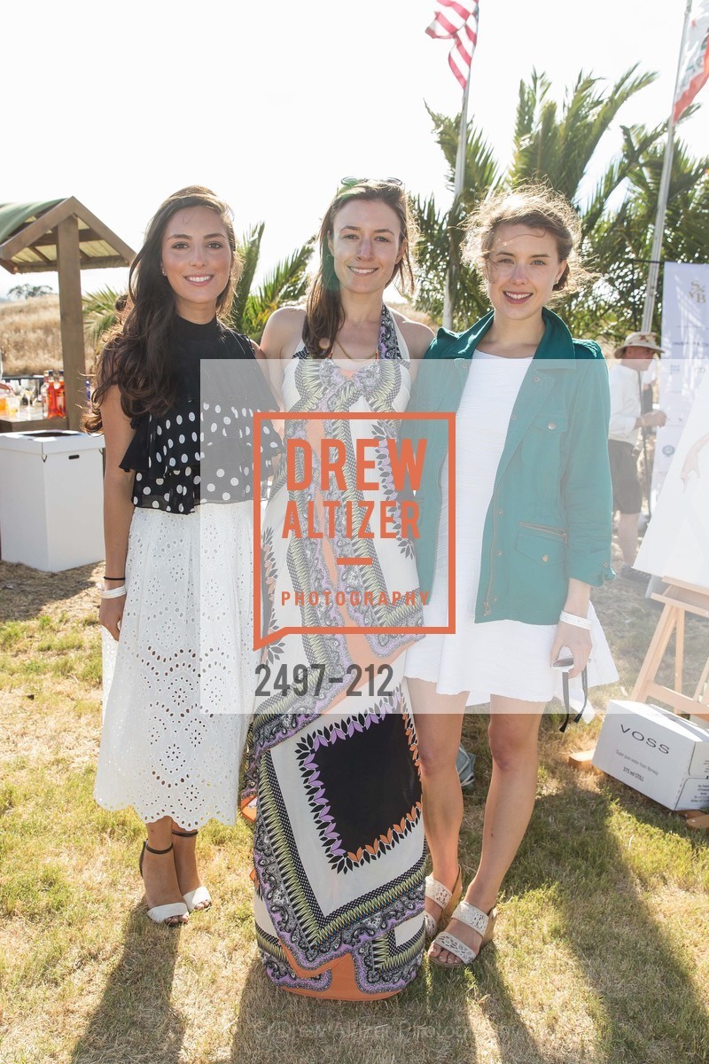 Elika Mahdavi, Veronika Kapustina, Tayler Cox, Gucci & Vogue Dinner, Cerro Pampa Polo Club. Cerro Pampa Polo Club, Photo #2497-212 Elika Mahdavi, Veronika Kapustina, Tayler Cox, Photo #2497-212