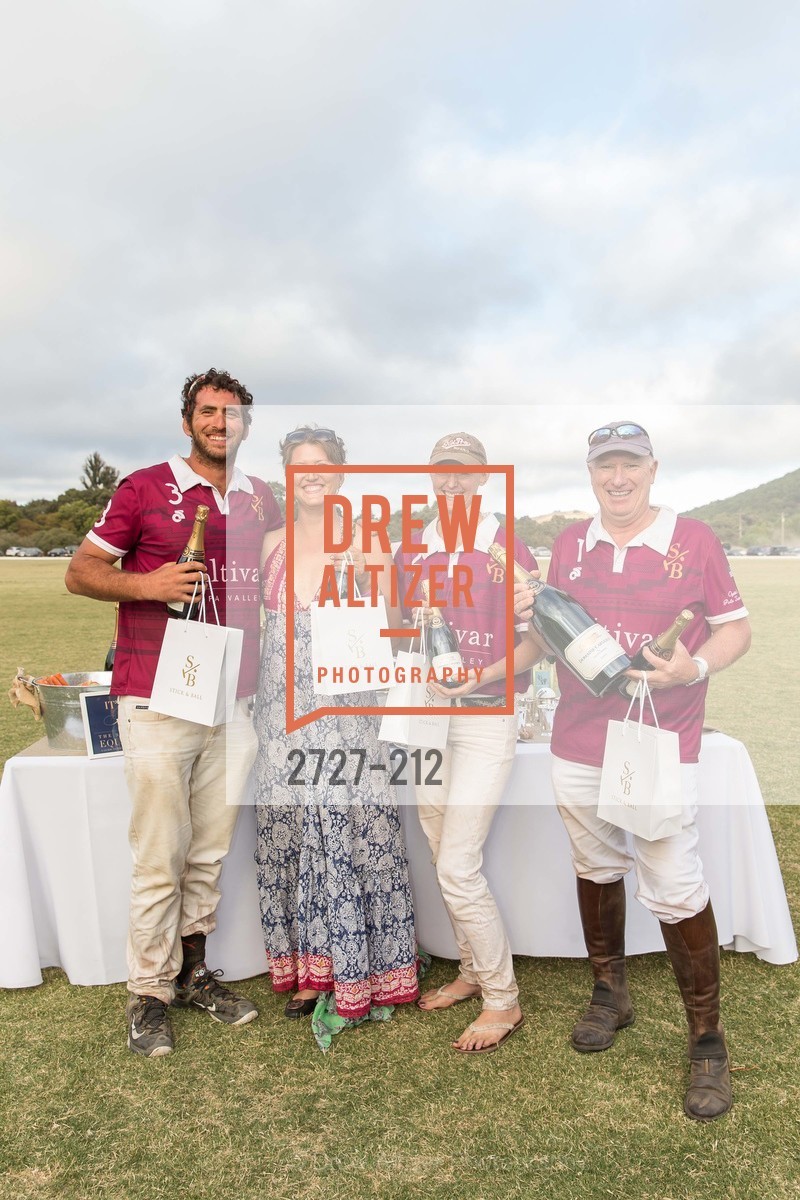 Jess Scheraga, Margo Buchanan, Heather Lake, Richard Biley, Gucci & Vogue Dinner, Cerro Pampa Polo Club. Cerro Pampa Polo Club, Photo #2727-212 Jess Scheraga, Margo Buchanan, Heather Lake, Richard Biley, Photo #2727-212