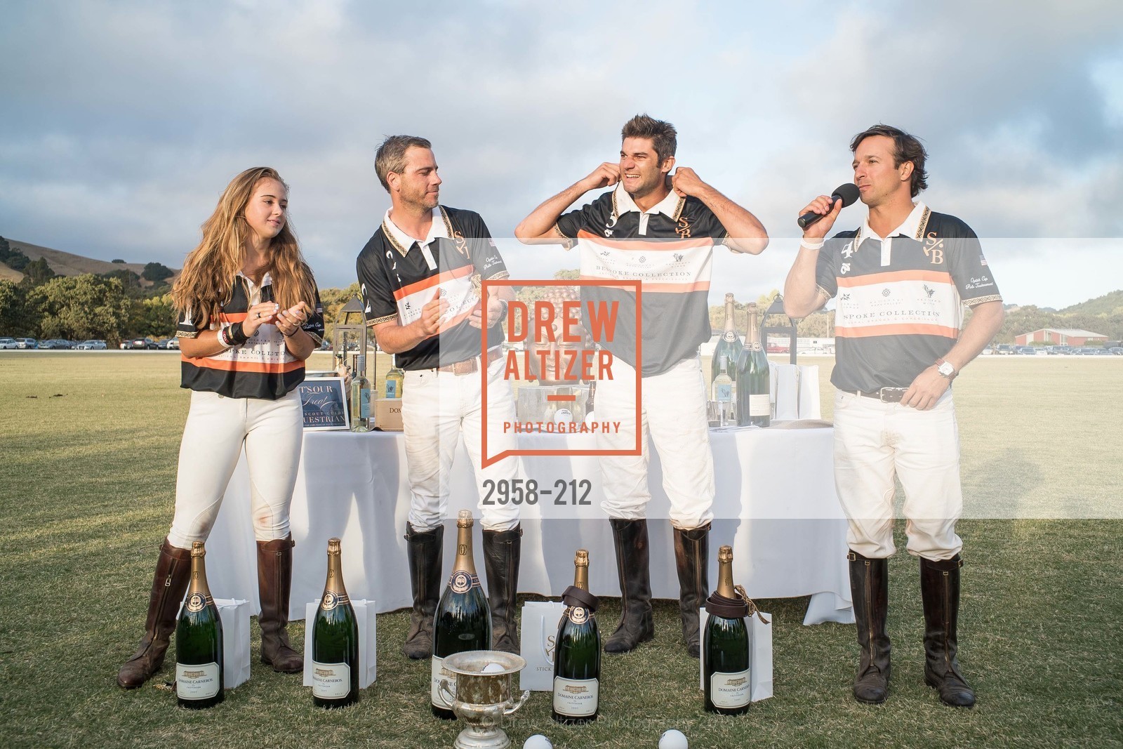Fiona Bach, Jonathan Haswell, Ignacio Deltour, John Bickford, Gucci & Vogue Dinner, Cerro Pampa Polo Club. Cerro Pampa Polo Club, July 25th, 2015, Photo #2958-212 Fiona Bach, Jonathan Haswell, Ignacio Deltour, John Bickford, Photo #2958-212