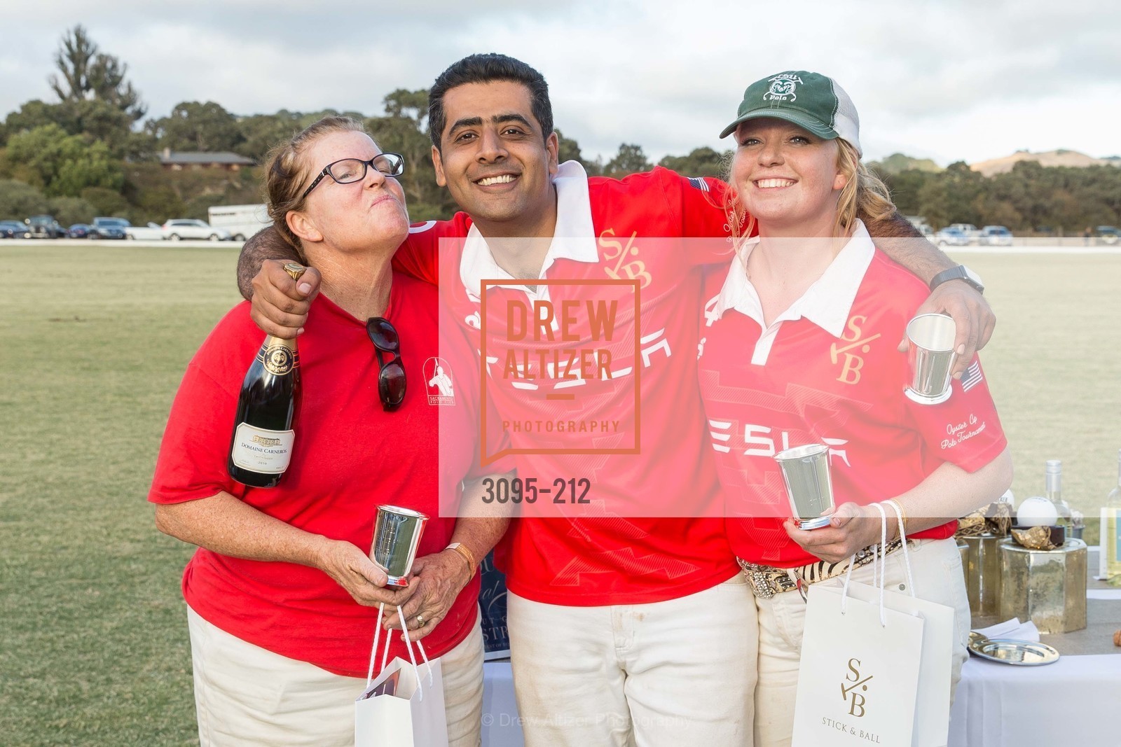 Bonnie Magill, Hassan Khan, Raeann Magill, Gucci & Vogue Dinner, Cerro Pampa Polo Club. Cerro Pampa Polo Club, Photo #3095-212 Bonnie Magill, Hassan Khan, Raeann Magill, Photo #3095-212