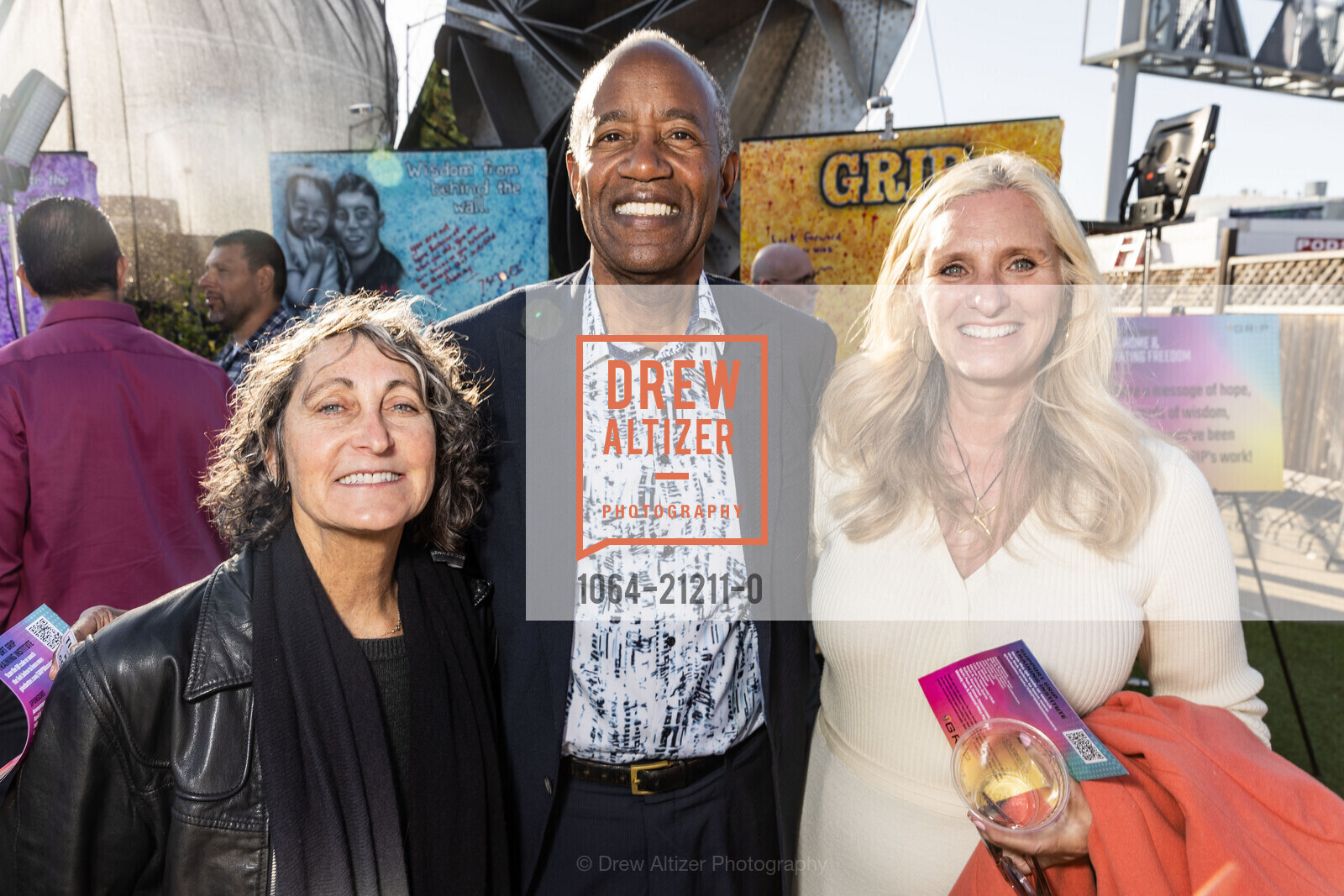 Suzanne Luban, Ron Tyler, Kris Bileter, Photo #1064-21211-0