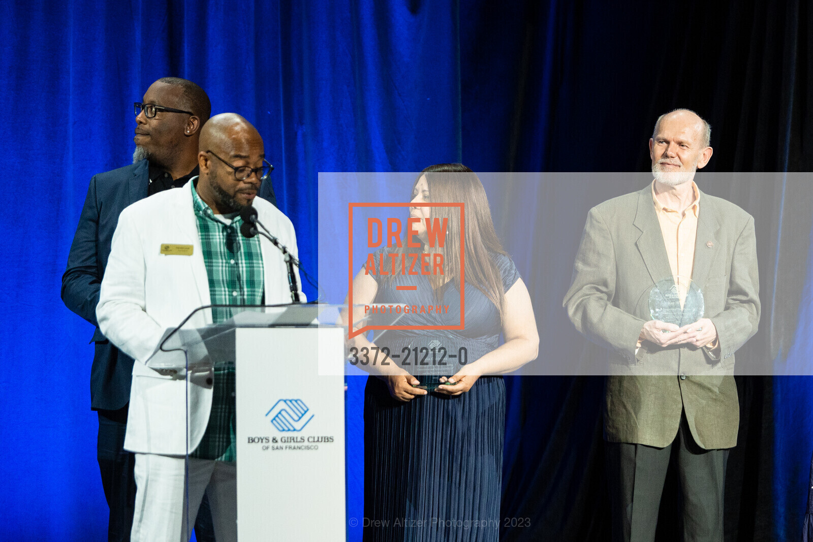 Harold Love, Erin Gutierrez, Kay Weber, Boys and Girls Club of San Francisco Annual Gala 2023, 3601 Lyon St, SF, CA 94123 US. 3601 Lyon St, SF, CA 94123 US, May 13th, 2023, Photo #3372-21212-0 Harold Love, Erin Gutierrez, Kay Weber, Photo #3372-21212-0