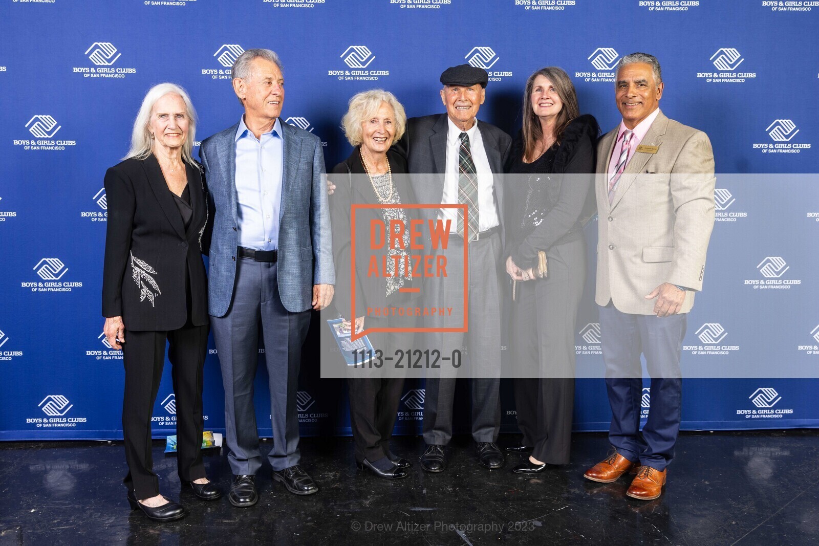 Maeve Metzger, Lee Sims, Boys and Girls Club of San Francisco Annual Gala 2023, 3601 Lyon St, SF, CA 94123 US. 3601 Lyon St, SF, CA 94123 US, May 13th, 2023, Photo #1113-21212-0 Maeve Metzger, Lee Sims, Photo #1113-21212-0