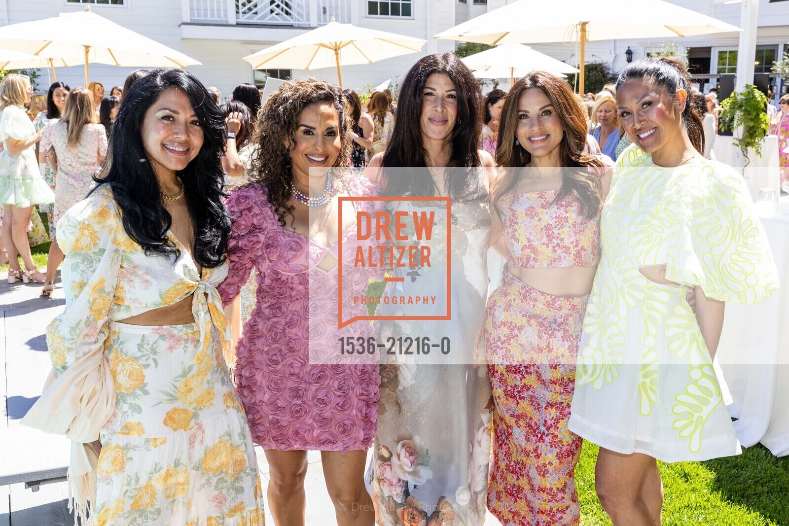 Luna Amador, Ahsue Morales, Angela Salvado, Nadia Baroni, Gerald Callos, Photo #1536-21216-0