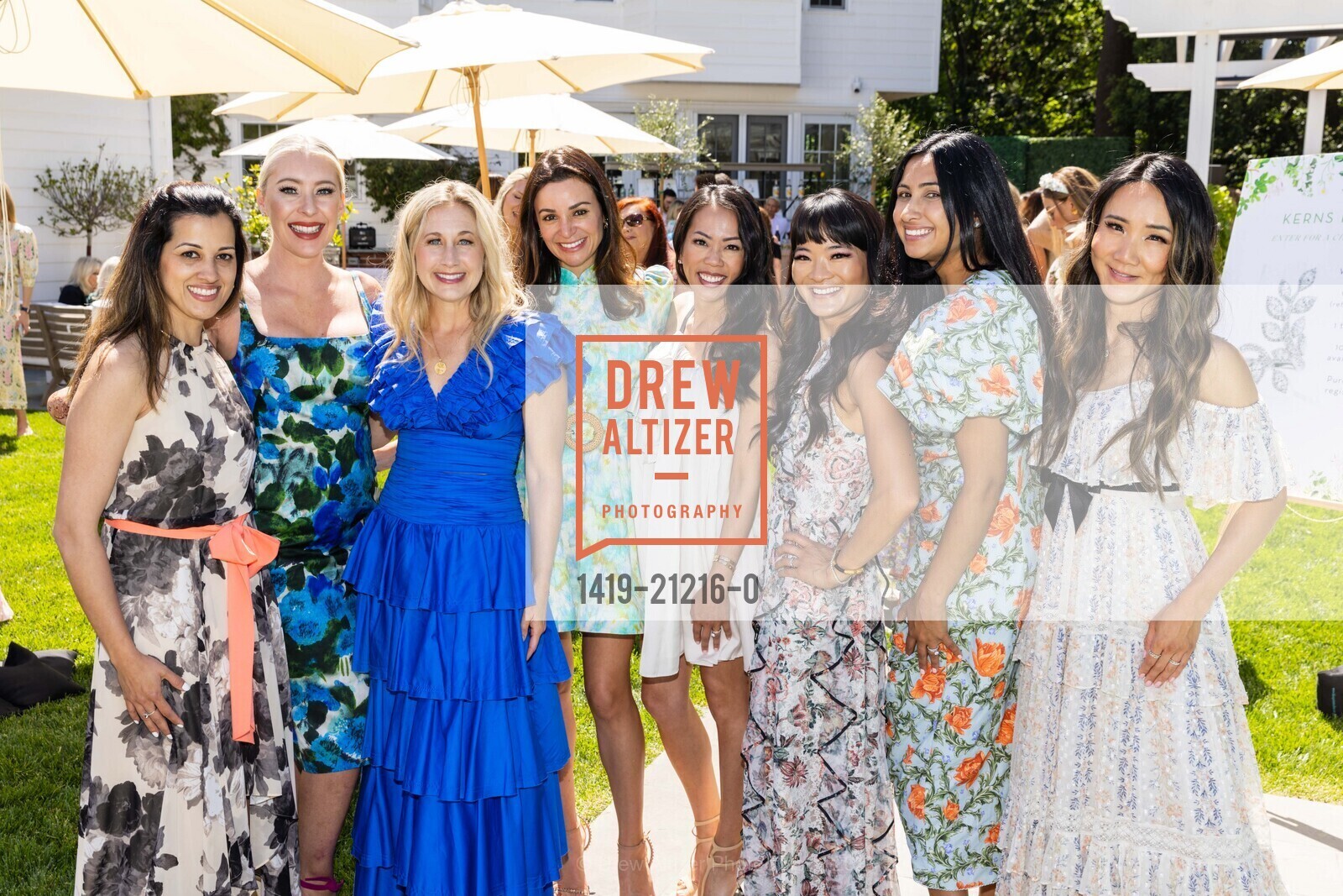 Nidhi Dash, Cheryl Daya, Jessie Kochalski, Lisa Hamilton, Karissa Ota, Stephanie Ko, Sheekha Dewan, Jackie Hsu, PARCA Auxiliary Luncheon 2023, Private Residence. Private Residence, May 17th, 2023, Photo #1419-21216-0 Nidhi Dash, Cheryl Daya, Jessie Kochalski, Lisa Hamilton, Karissa Ota, Stephanie Ko, Sheekha Dewan, Jackie Hsu, Photo #1419-21216-0