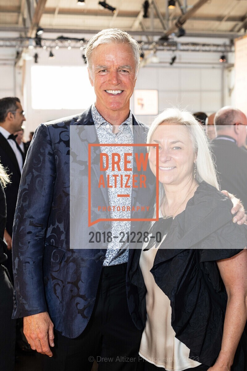 Rob Bloemker, Shannon Bloemker, Meals on Wheels 35th Annual Star Chefs & Vintner's Gala, Festival Pavilion @ 2 Marina Blvd, SF, CA 94123 US. Festival Pavilion @ 2 Marina Blvd, SF, CA 94123 US, May 21st, 2023, Photo #2018-21228-0 Rob Bloemker, Shannon Bloemker, Photo #2018-21228-0