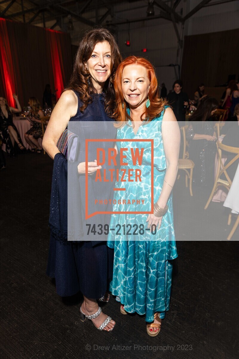 Lisa Considine, Elaine Asher, Meals on Wheels 35th Annual Star Chefs & Vintner's Gala, Festival Pavilion @ 2 Marina Blvd, SF, CA 94123 US. Festival Pavilion @ 2 Marina Blvd, SF, CA 94123 US, May 21st, 2023, Photo #7439-21228-0 Lisa Considine, Elaine Asher, Photo #7439-21228-0