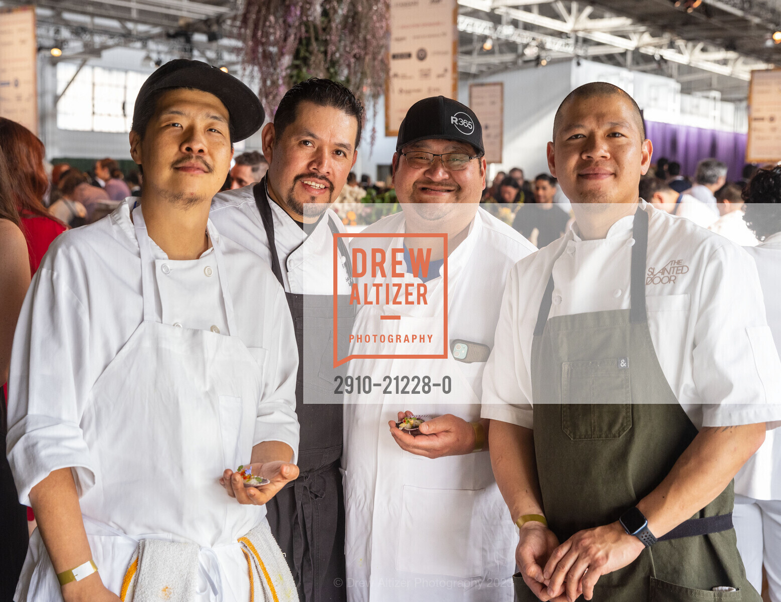 Seve Kwon, Enrique Gonzalez Romero, Eeach Ma, Tim Wong, Meals on Wheels 35th Annual Star Chefs & Vintner's Gala, Festival Pavilion @ 2 Marina Blvd, SF, CA 94123 US. Festival Pavilion @ 2 Marina Blvd, SF, CA 94123 US, May 21st, 2023, Photo #2910-21228-0 Seve Kwon, Enrique Gonzalez Romero, Eeach Ma, Tim Wong, Photo #2910-21228-0