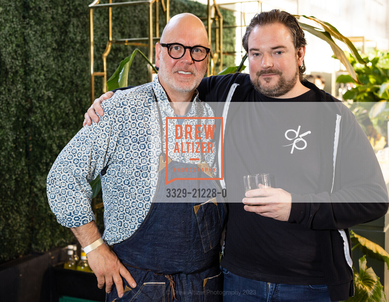 Staffan Terje, Justin Mauz, Meals on Wheels 35th Annual Star Chefs & Vintner's Gala, Festival Pavilion @ 2 Marina Blvd, SF, CA 94123 US. Festival Pavilion @ 2 Marina Blvd, SF, CA 94123 US, May 21st, 2023, Photo #3329-21228-0 Staffan Terje, Justin Mauz, Photo #3329-21228-0