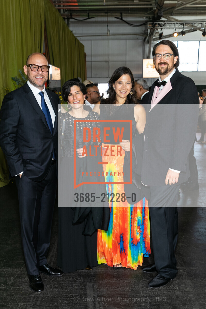 Johnny Larner, Micky Larner, Kate Karas, David Hampshire, Meals on Wheels 35th Annual Star Chefs & Vintner's Gala, Festival Pavilion @ 2 Marina Blvd, SF, CA 94123 US. Festival Pavilion @ 2 Marina Blvd, SF, CA 94123 US, May 21st, 2023, Photo #3685-21228-0 Johnny Larner, Micky Larner, Kate Karas, David Hampshire, Photo #3685-21228-0