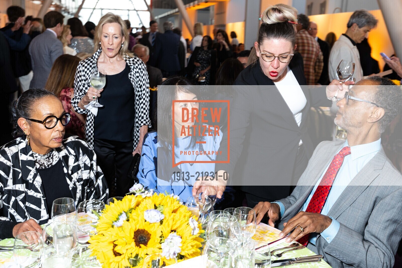 Sarah Jane Wheeler, Gay-Lynn Blanding, Lee Ishida, Calvin Wheeler, California College of the Arts (CCA) 2023 Gala, California College of the Arts @ 1111 8th St, SF, CA 94107 US. California College of the Arts @ 1111 8th St, SF, CA 94107 US, May 23rd, 2023, Photo #1913-21231-0 Sarah Jane Wheeler, Gay-Lynn Blanding, Lee Ishida, Calvin Wheeler, Photo #1913-21231-0