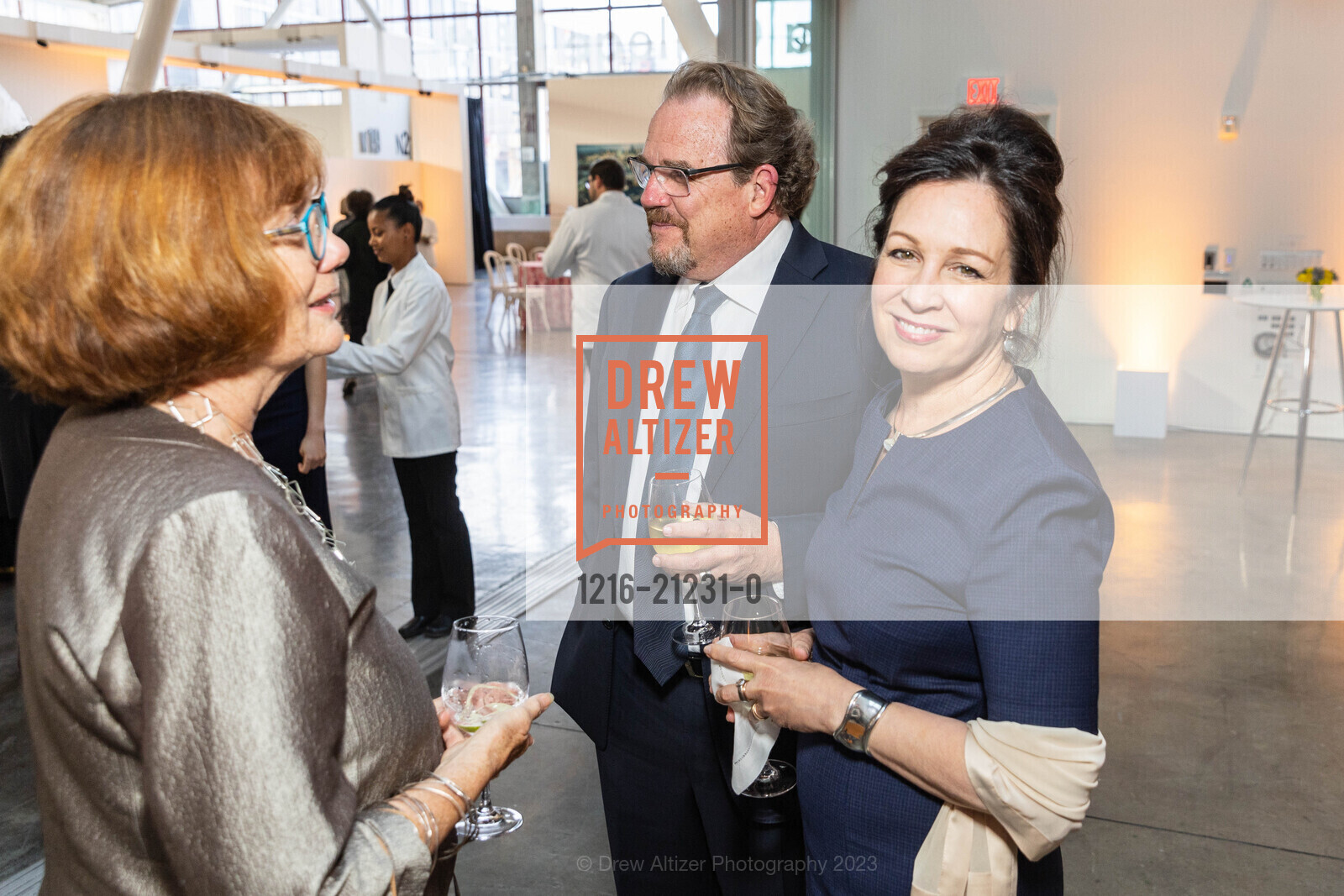 Jan O'Brien, Byron Kuth, Liz Kuth, California College of the Arts (CCA) 2023 Gala, California College of the Arts @ 1111 8th St, SF, CA 94107 US. California College of the Arts @ 1111 8th St, SF, CA 94107 US, May 23rd, 2023, Photo #1216-21231-0 Jan O'Brien, Byron Kuth, Liz Kuth, Photo #1216-21231-0