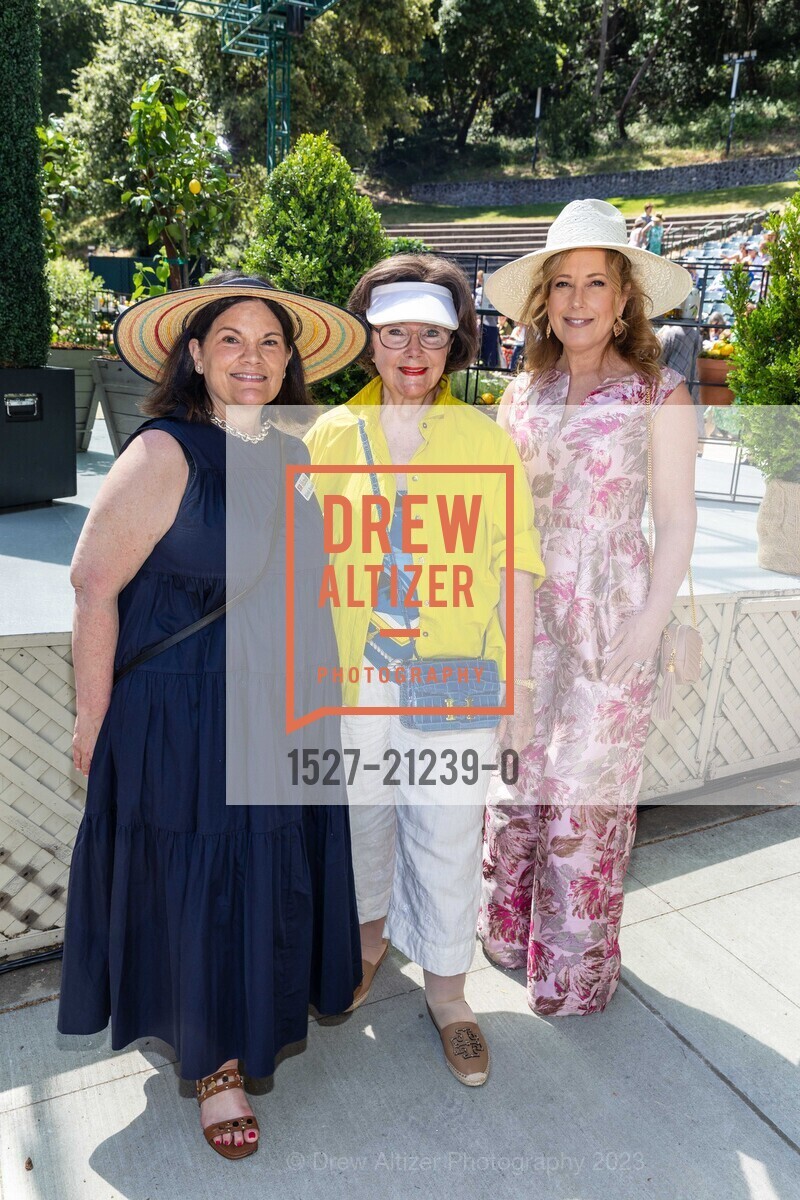 Michelle Barsanti with Barbara Campisi and Michelle Huber