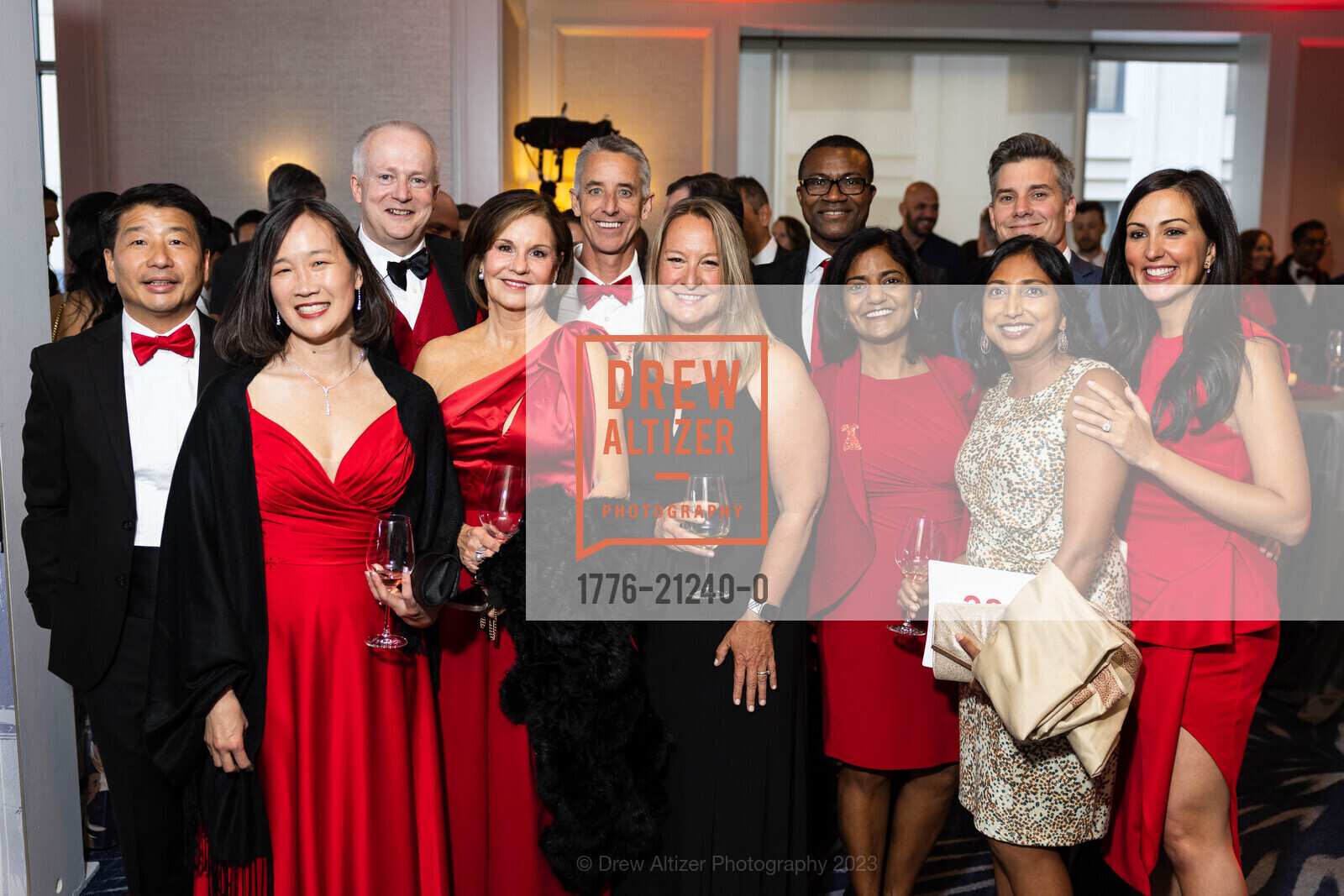 Robert Harrington, Rhonda Larsen, Sukumar Ramanathan, Latha Palaniappan, American Heart Association's Heart Ball, Four Seasons Hotel 757 Market Street San FranciscoCaliforniaUnited States. Four Seasons Hotel 757 Market Street San FranciscoCaliforniaUnited States, June 2nd, 2023, Photo #1776-21240-0 Robert Harrington, Rhonda Larsen, Sukumar Ramanathan, Latha Palaniappan, Photo #1776-21240-0