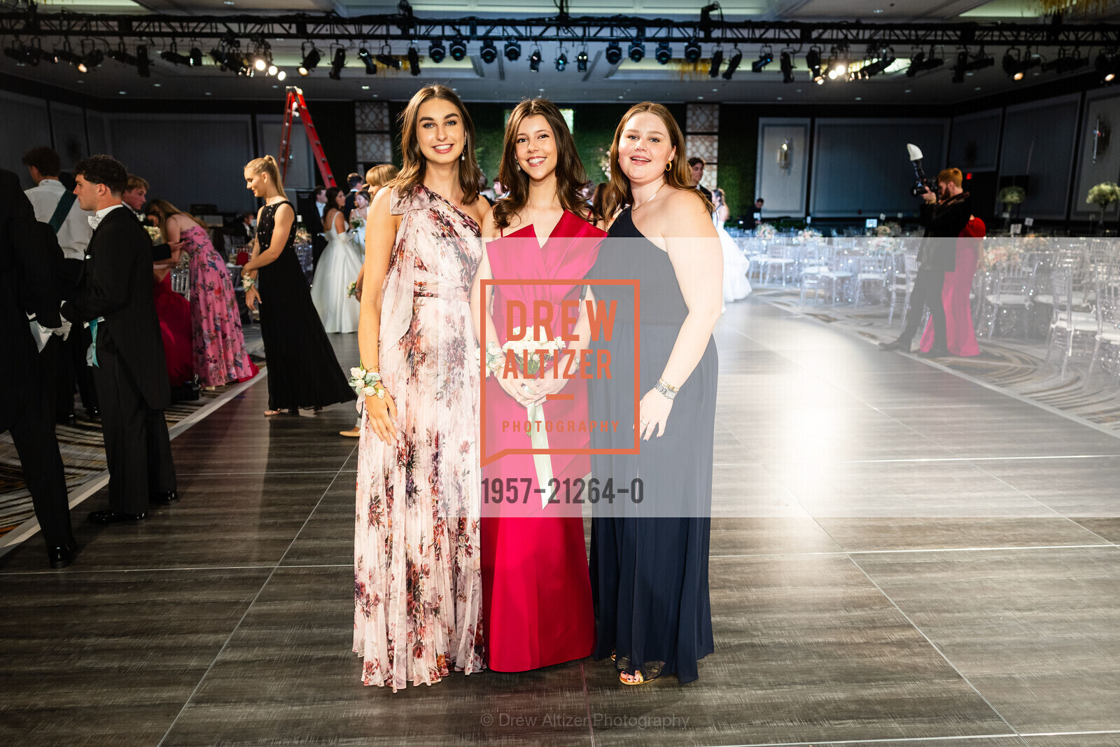 Farah Caban, Courtney Hooker, Madeline Bailey, California Pacific Medical Center's 2023 Debutante Ball, The Westin St. Francis San Francisco on Union Square, 335 Powell St, SF. The Westin St. Francis San Francisco on Union Square, 335 Powell St, SF, Photo #1957-21264-0 Farah Caban, Courtney Hooker, Madeline Bailey, Photo #1957-21264-0