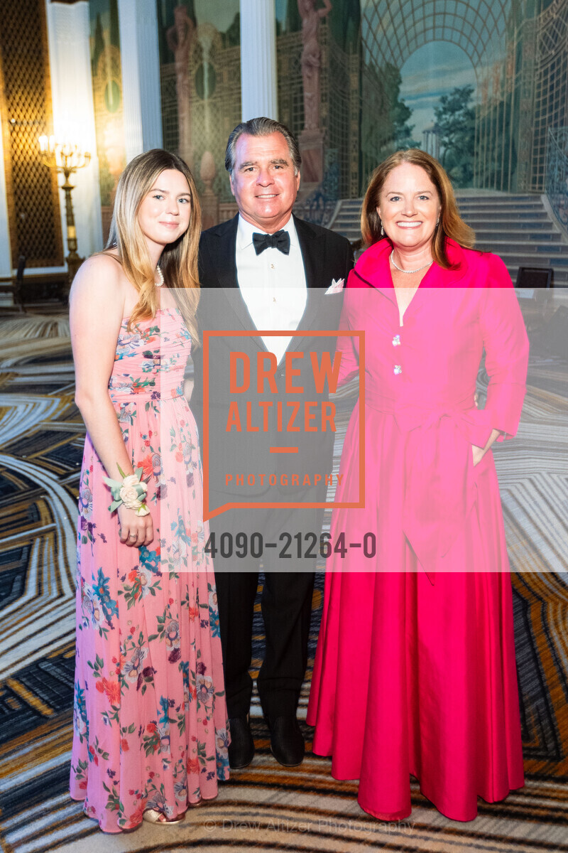 Lily Smyth, John Smyth, Jennifer Smyth, California Pacific Medical Center's 2023 Debutante Ball, The Westin St. Francis San Francisco on Union Square, 335 Powell St, SF. The Westin St. Francis San Francisco on Union Square, 335 Powell St, SF, Photo #4090-21264-0 Lily Smyth, John Smyth, Jennifer Smyth, Photo #4090-21264-0