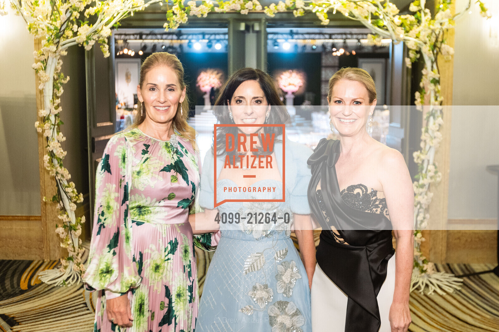Jennifer Benham, Stacey Dobos, Leigh Maurus, California Pacific Medical Center's 2023 Debutante Ball, The Westin St. Francis San Francisco on Union Square, 335 Powell St, SF. The Westin St. Francis San Francisco on Union Square, 335 Powell St, SF, Photo #4099-21264-0 Jennifer Benham, Stacey Dobos, Leigh Maurus, Photo #4099-21264-0